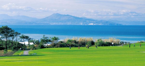 Que faut-il savoir sur le golf au Pays Basque ?
